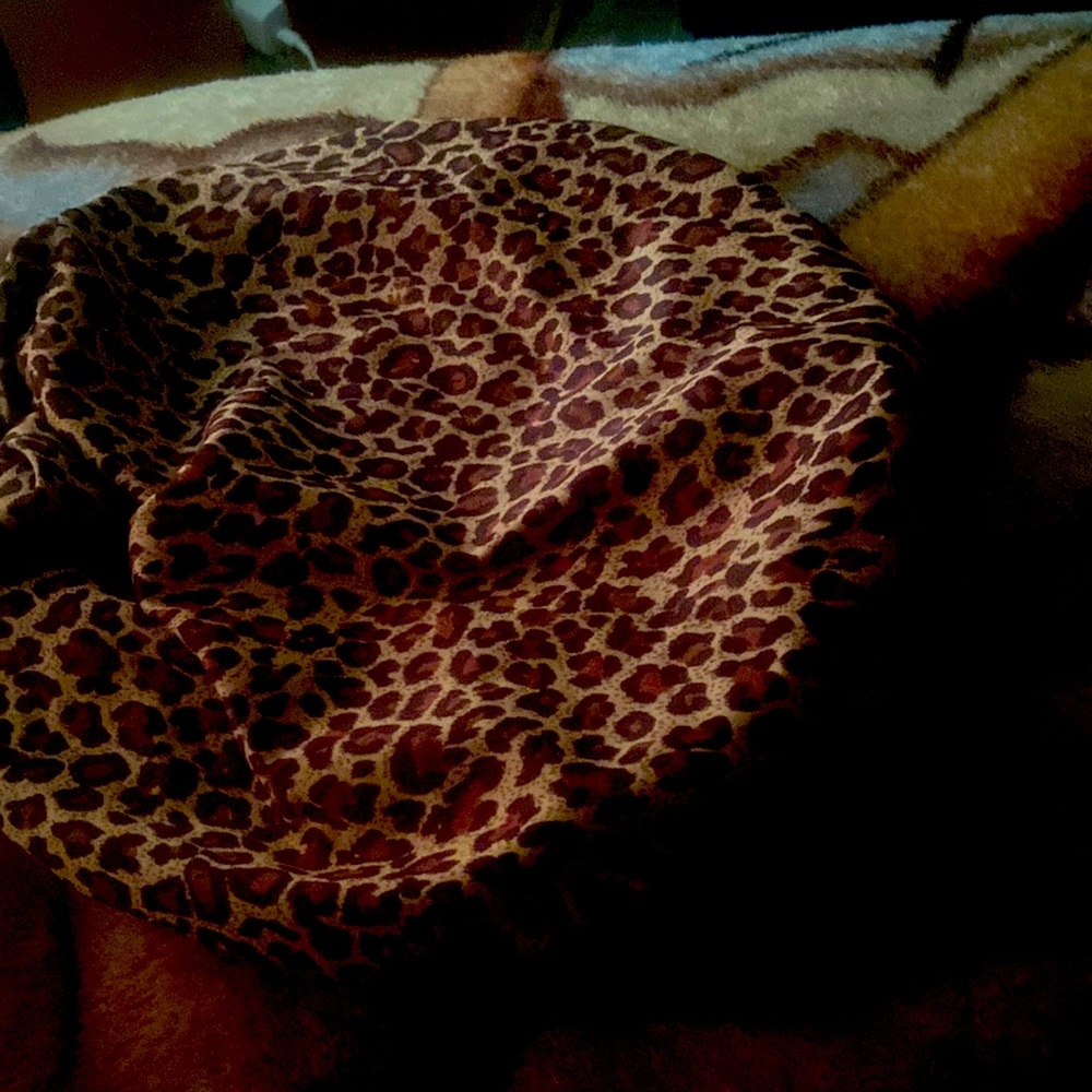 Cheetah print,in very good shape hood for nightwear